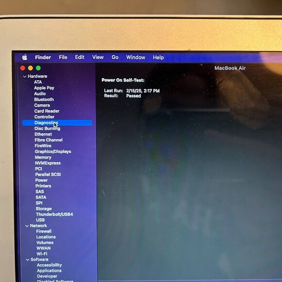 MacBook Air (13-Inch, Early 2015) 4GB Memory, 121GB Storage - Picture 2 of 7